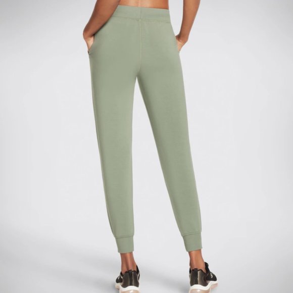 Sketchers Jogger Pants - Picture 2 of 4